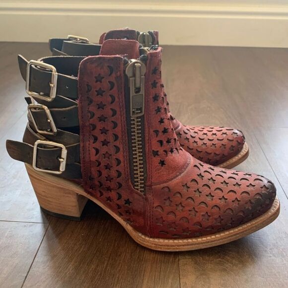 ISO Freebird Dahlia in wine size 8! - Picture 1 of 1